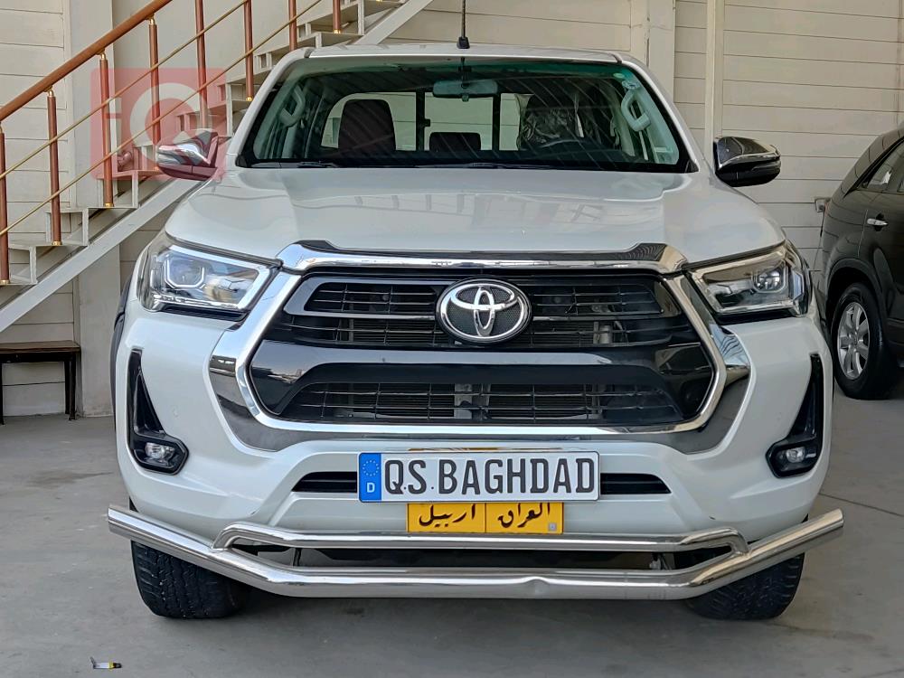 تويوتا هايلوكس